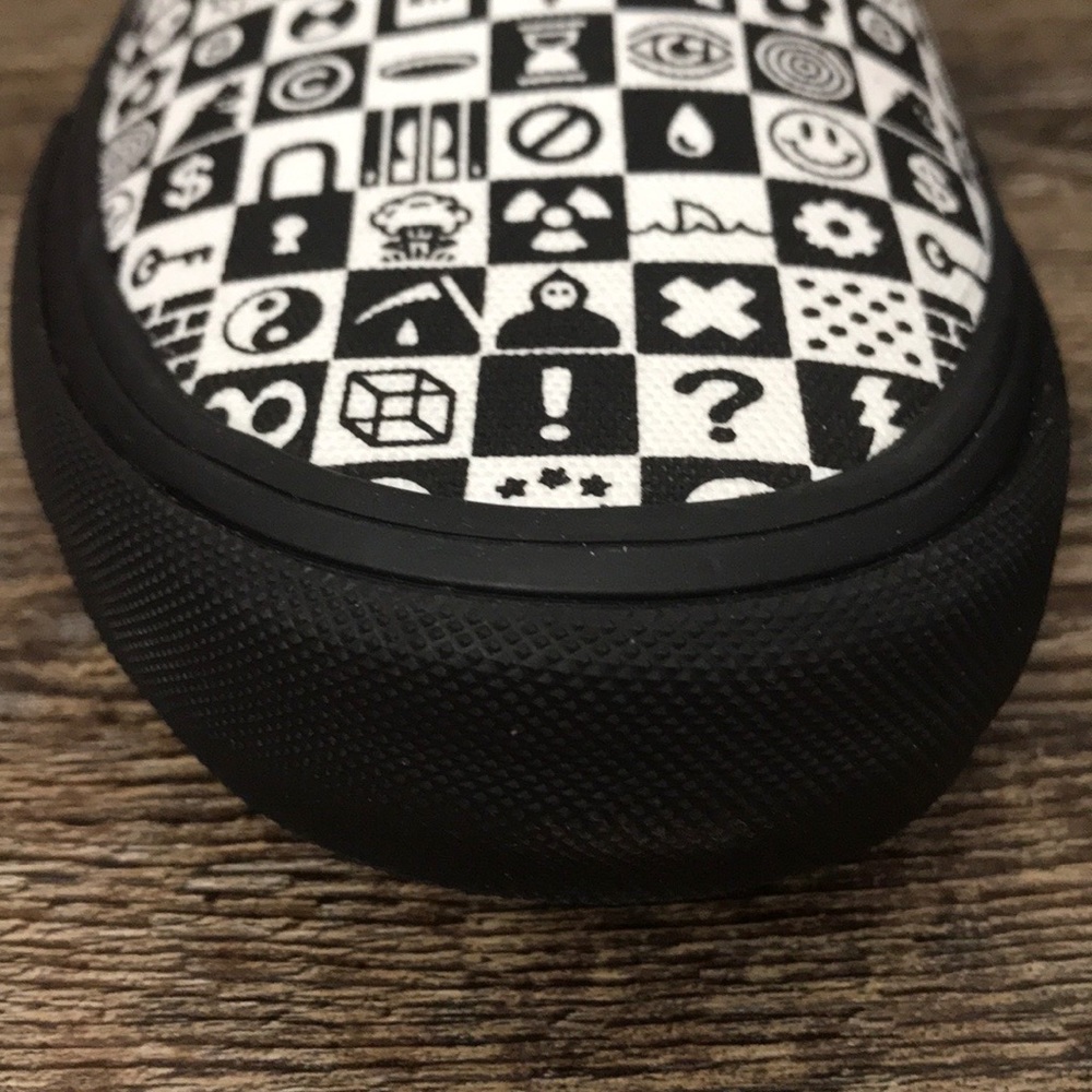 VANS CLASSIC SLIP ON BRAND NEW - Picture 11 of 16